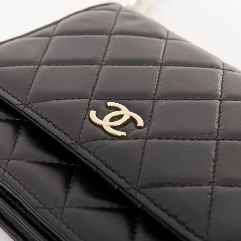 CHANEL 2020 Maxi Pearls black quilted lambskin gold hardware wallet on chain bag